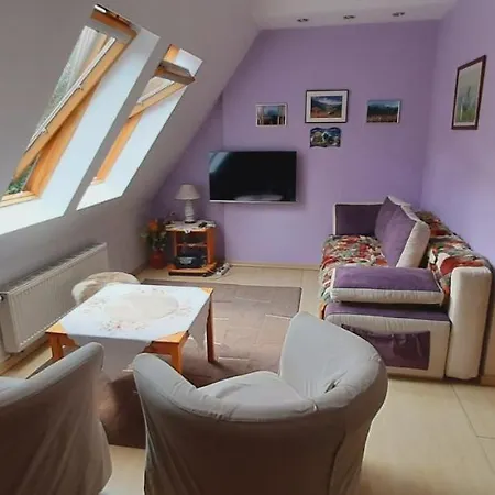 Apartment Leonia